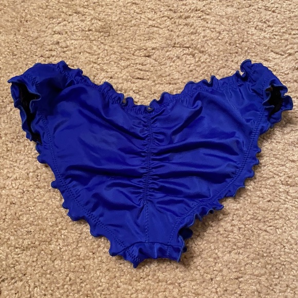 VS Ruffle cheeky bikini bottoms - Picture 2 of 3